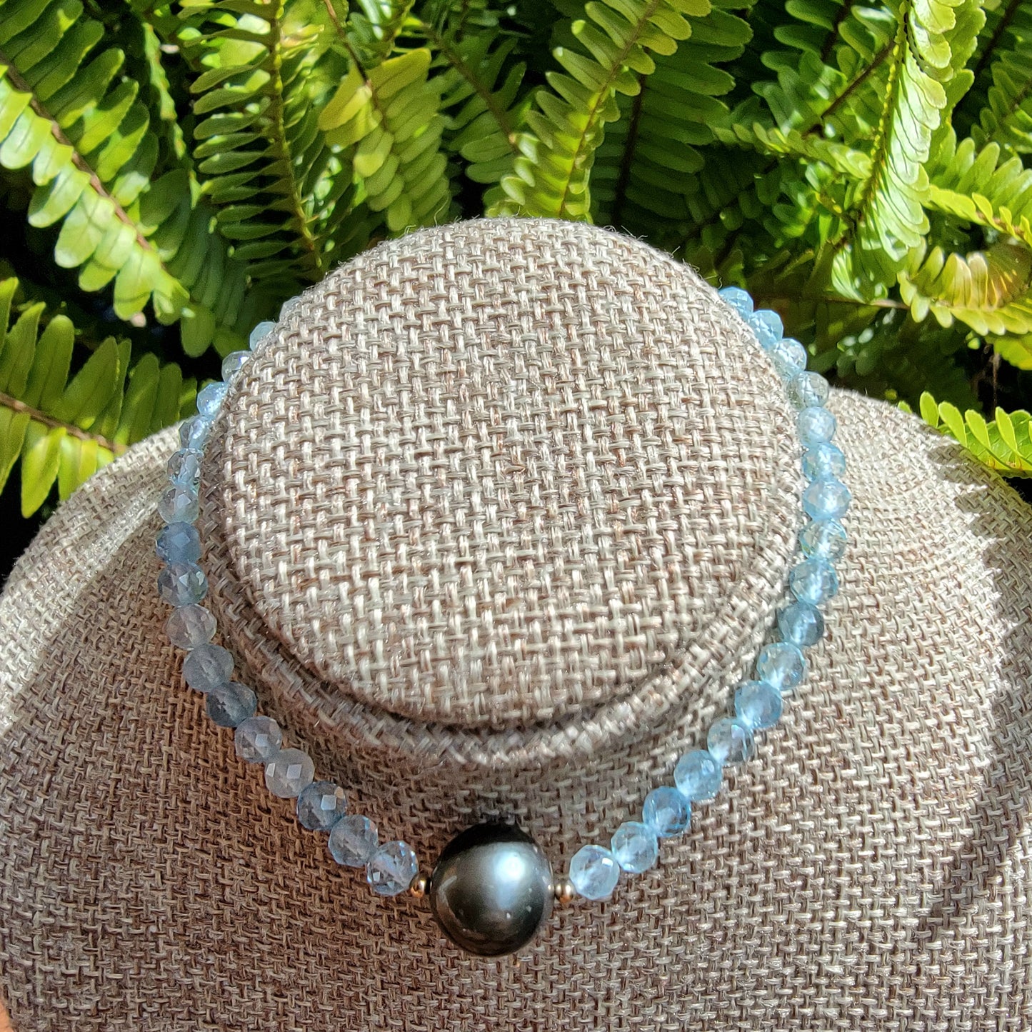 Tahitian Pearl Bracelet with genuine real aquamarine gemstones crystals, black south sea pearl