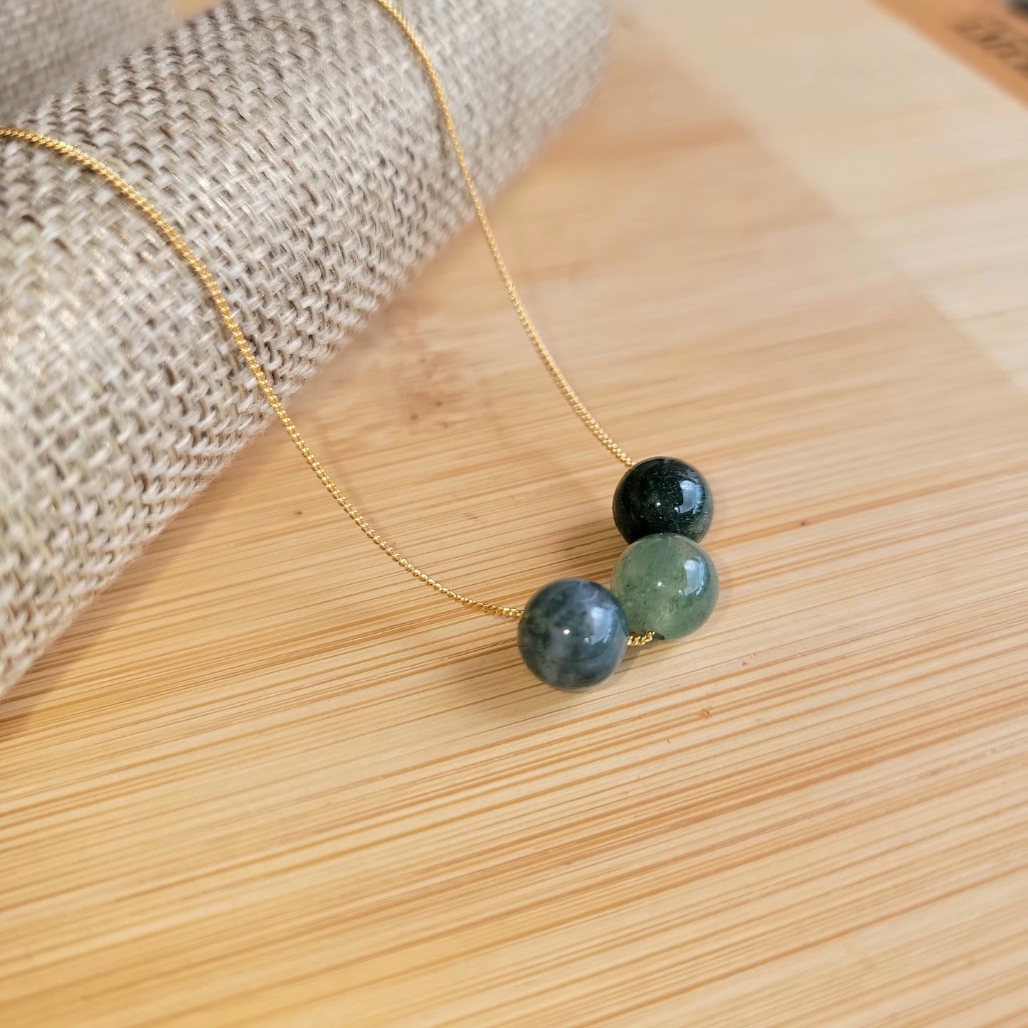 Green Moss Agate Floating Necklace 3 Stone Crystal Gemstone Minimalist Jewelry Handmade Simple