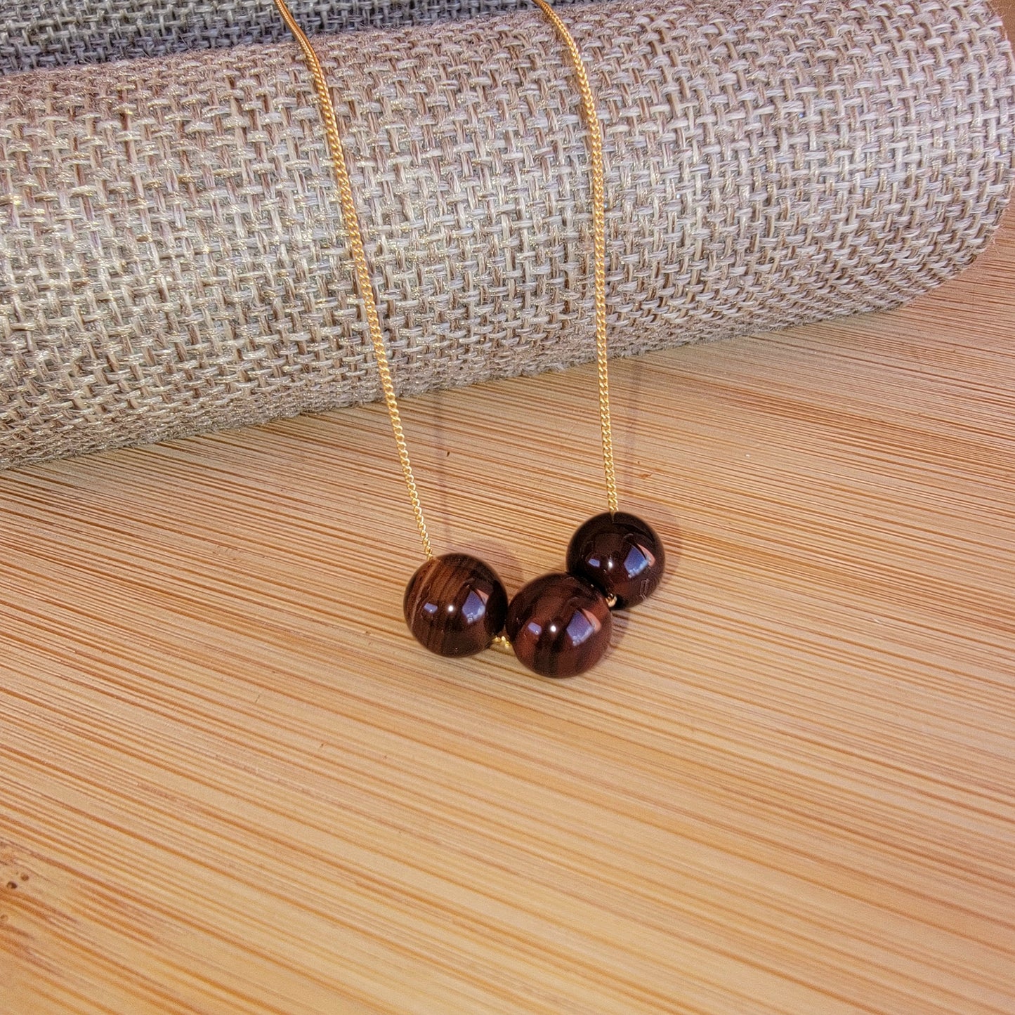 Red Agate Floating Necklace 3 Stone Crystal Gemstone Minimalist Jewelry Handmade Simple