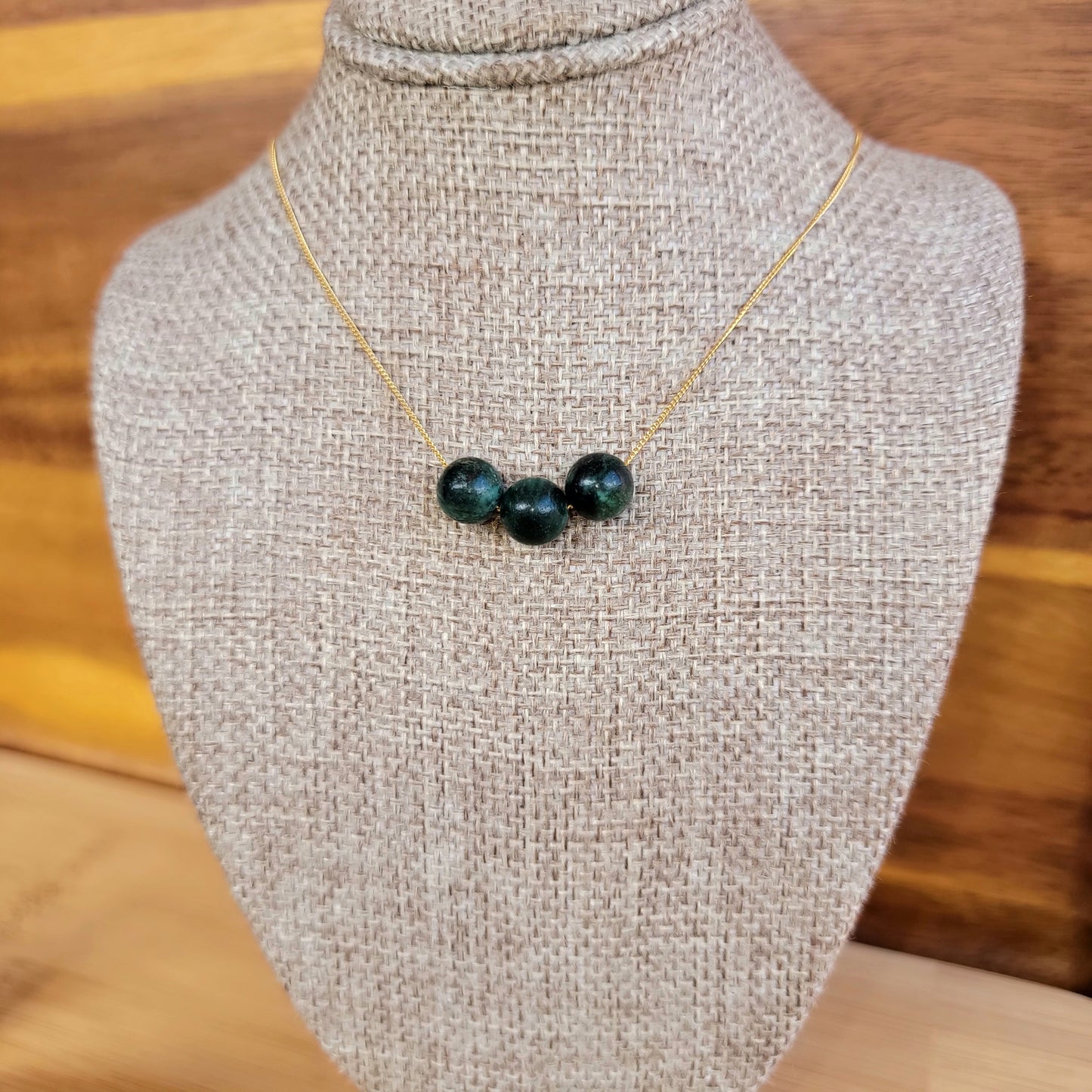 Green Emerald Floating Necklace 3 Stone Crystal Gemstone Gold Minimalist Jewelry Handmade Simple May Birthstone