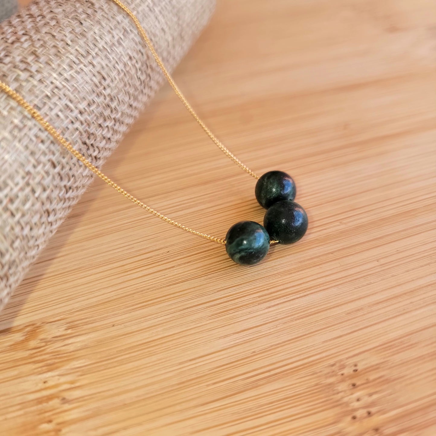 Green Emerald Floating Necklace 3 Stone Crystal Gemstone Gold Minimalist Jewelry Handmade Simple May Birthstone