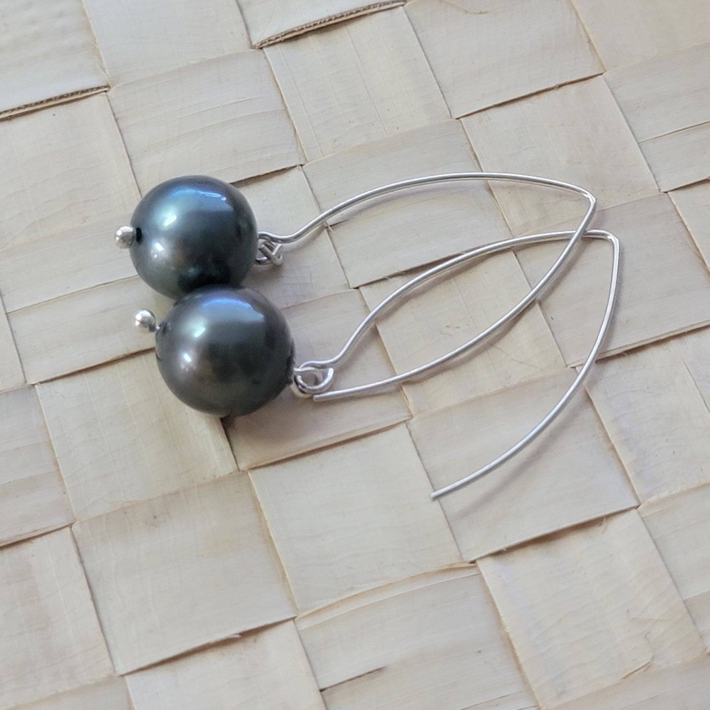 Tahitian Pearl Earrings Dangle Drop set in Solid Sterling Silver Barouqe June Birthstone Black South Sea Pearl