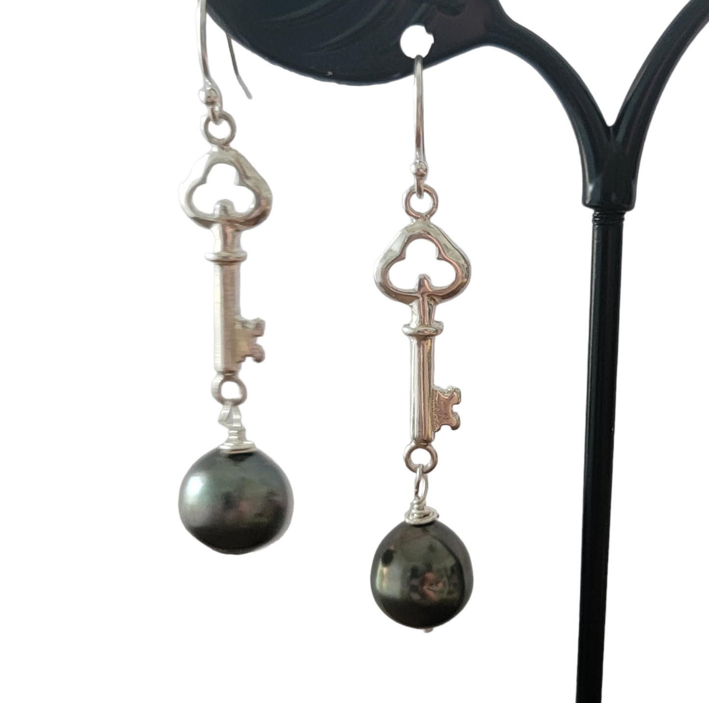 Tahitian black pearl earrings dangle