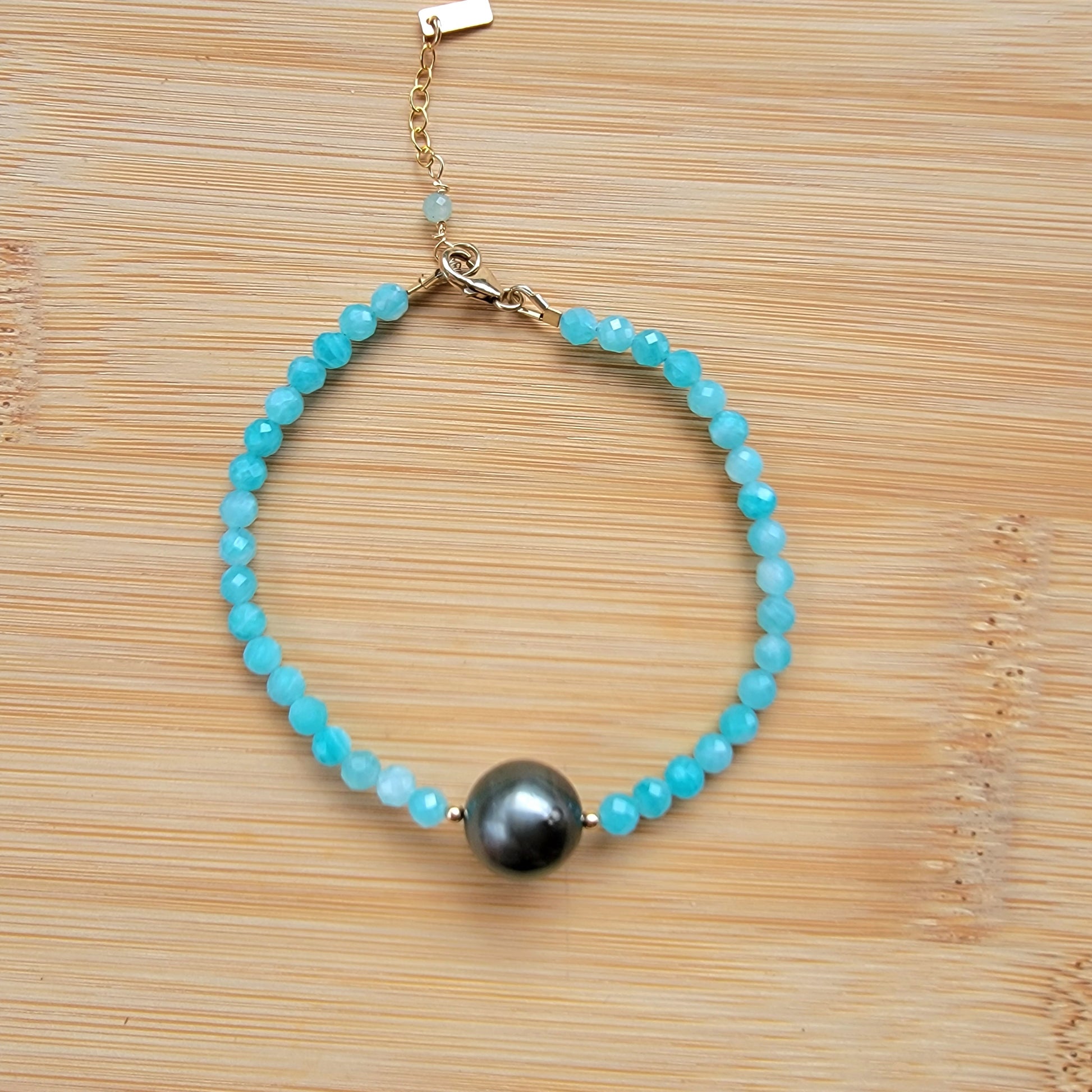 Tahitian Pearl Bracelet with genuine real Amazonite gemstone crystals, black south sea pearl