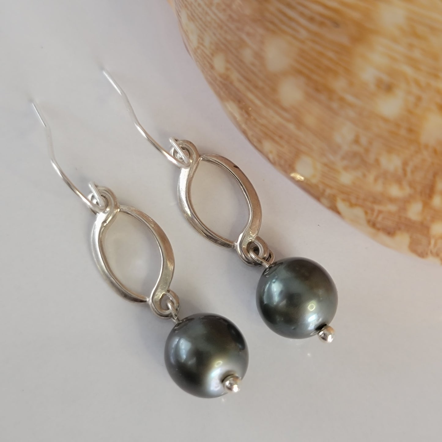 Tahitian Black Pearl Earrings Dangle 