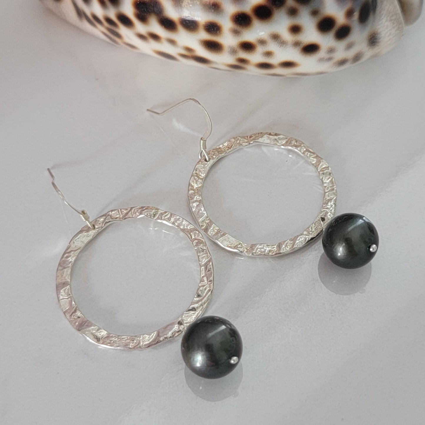 Tahitian Black Pearl Earrings Dangle