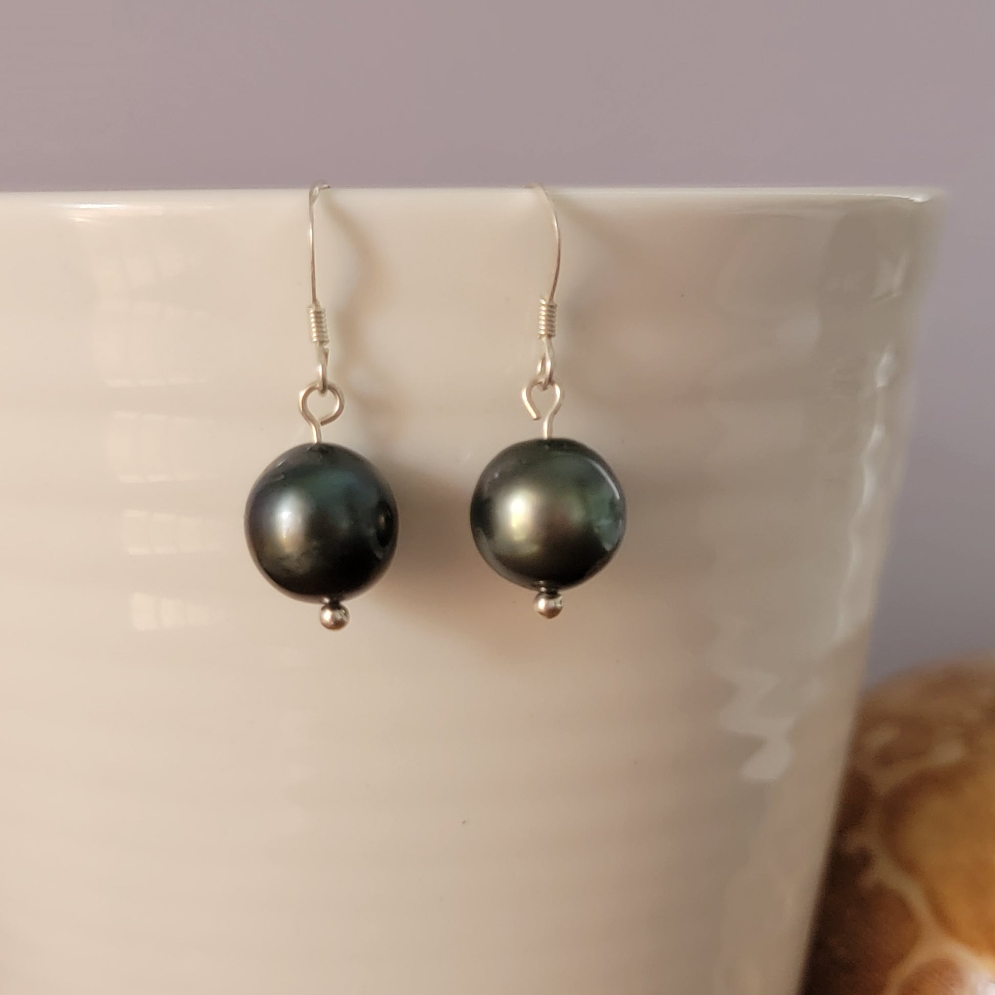 Tahitian Black Pearl Earrings Dangle